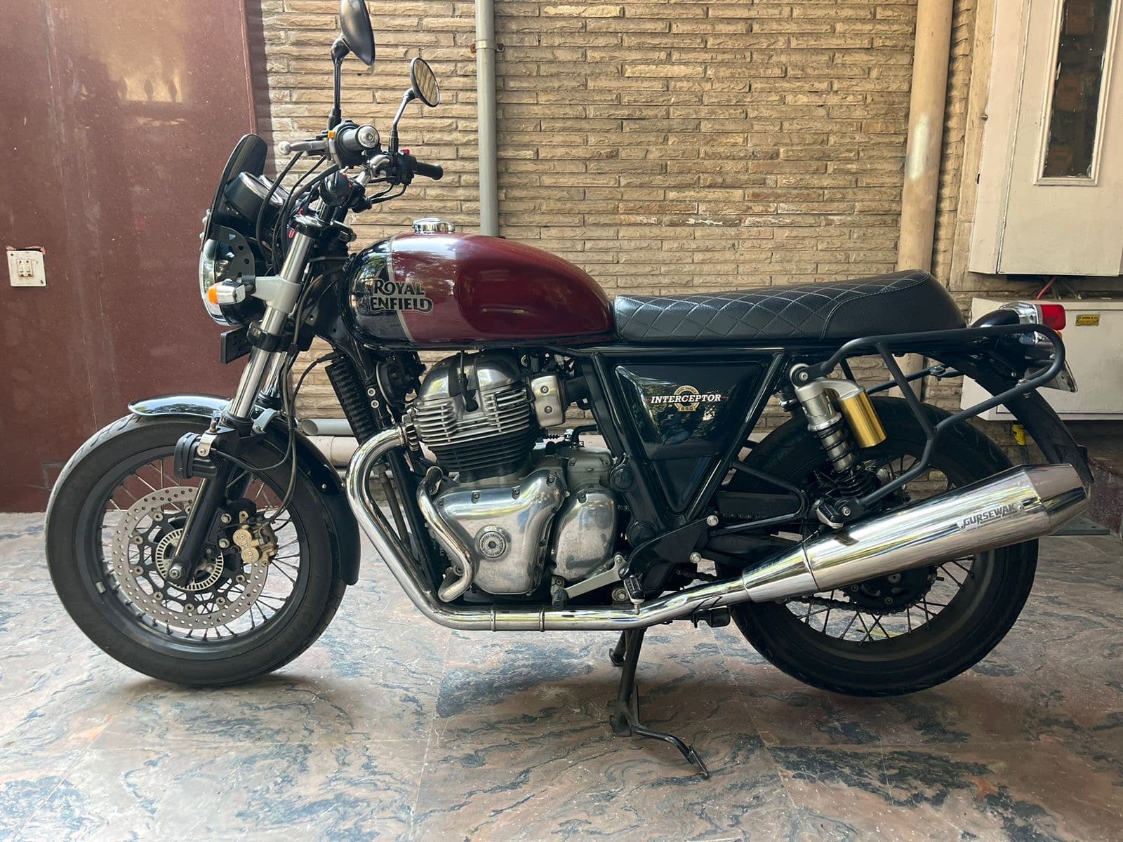 Bike rental in Mumbai