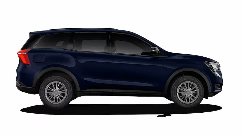 XUV 700 on rent