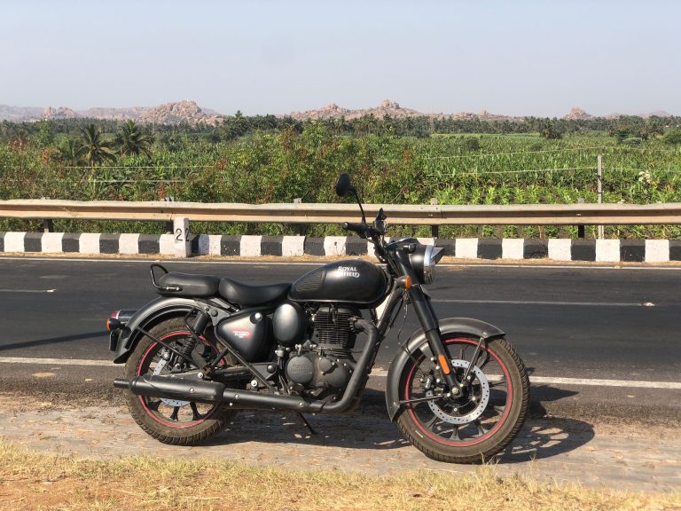 How to Turn Your Mumbai Bike Rental into a Bollywood Location-Spotting Adventure