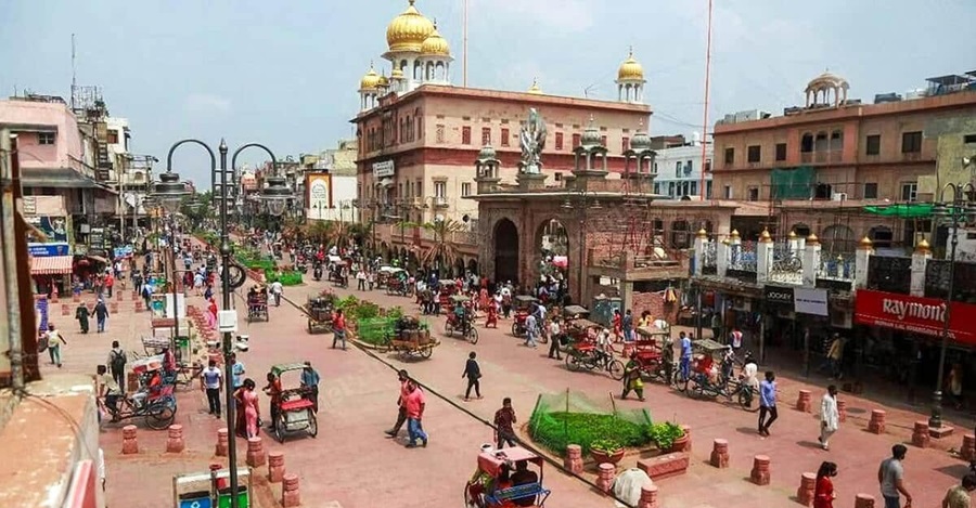 it Delhi Spots on Rental Bike Featuring Chandni Chowk