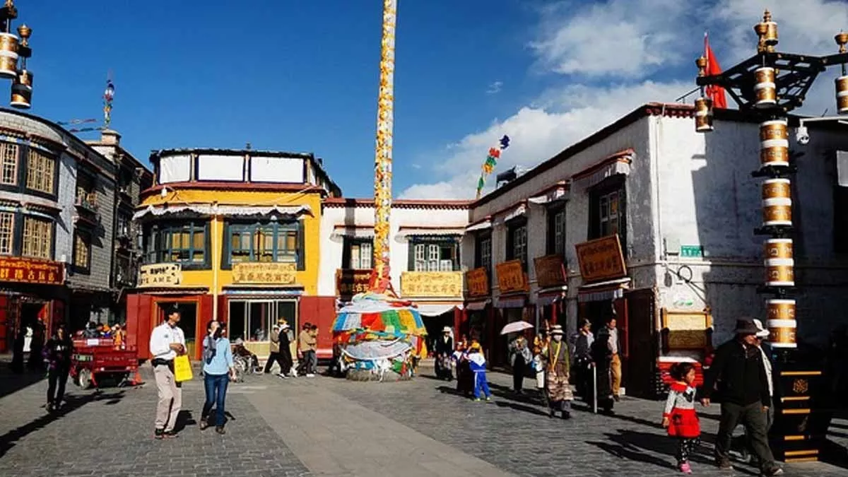 Majnu Ka Tila: Little Tibet & Bike Rental in Delhi Guide 2026 Tip