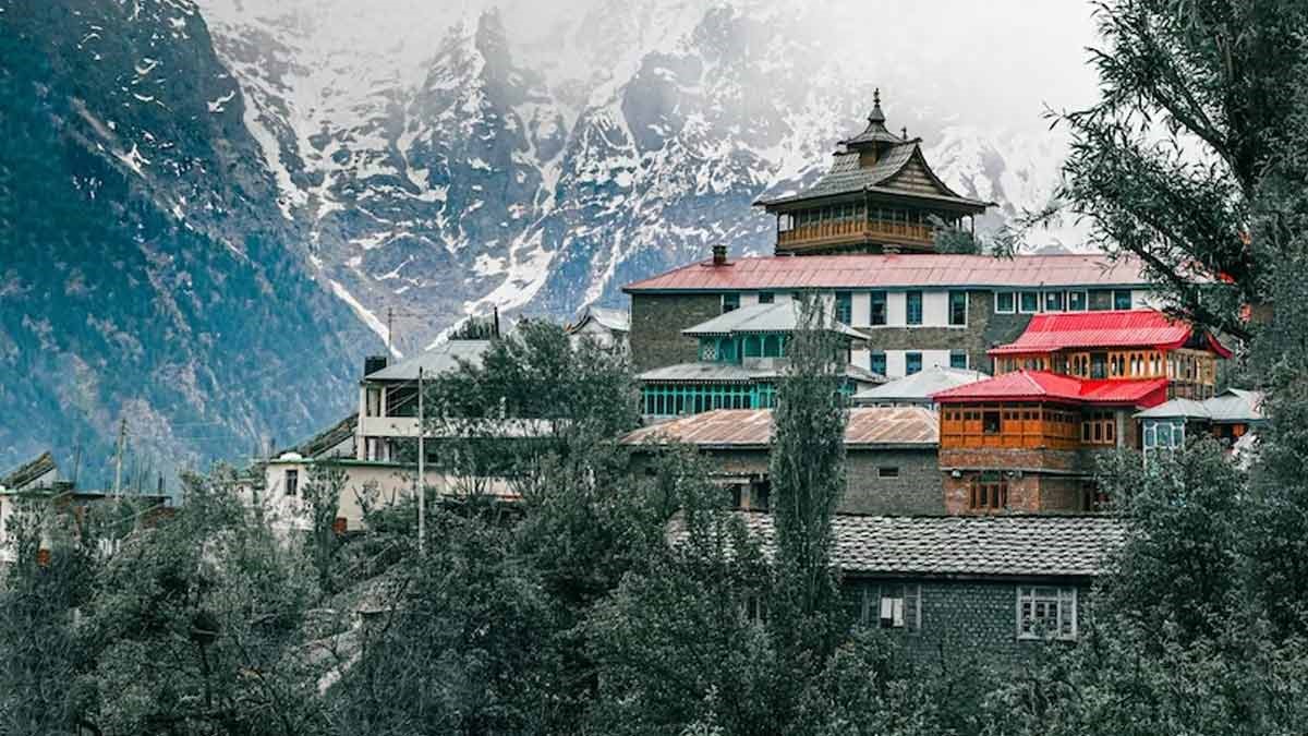 Chandigarh Bike Rental Guide for Scenic Trips Toward Kasauli