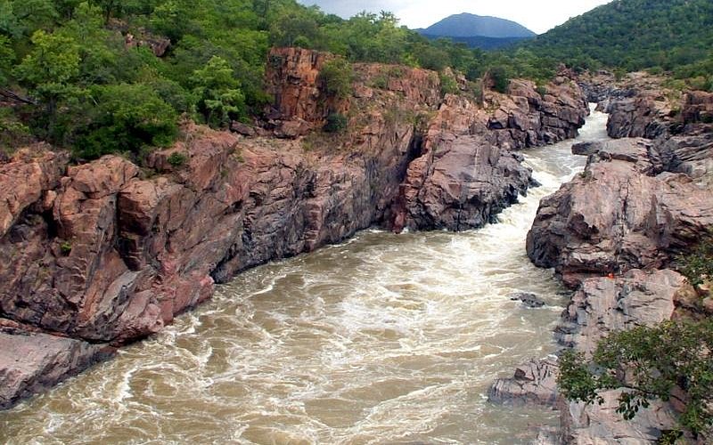 Best Weekend Bike Trips Bangalore Under 200 KM: Mekedatu Sangama